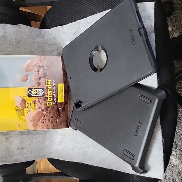 OtterBox Tablets & Accessories Otter Box Defender Series Ipad Air 3rd Gen Ipad Pro 6 Inch